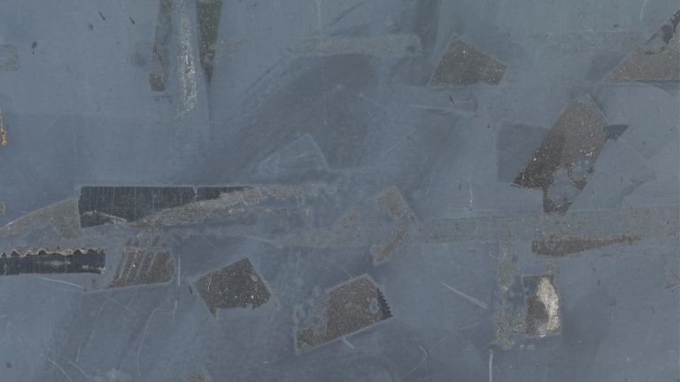 How to Remove Gorilla Tape and Residue [Step-by-step Guide]